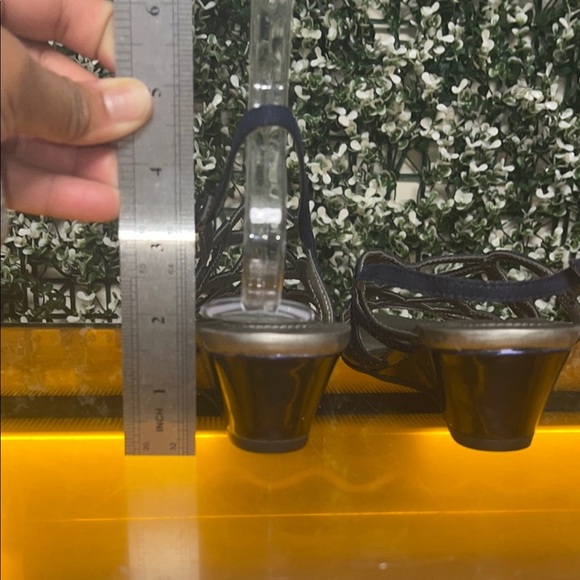 Bandolino Blue Wedge Sandals with Strappy Design - Picture 6 of 6